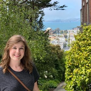 Meet your Posher, Stephanie
